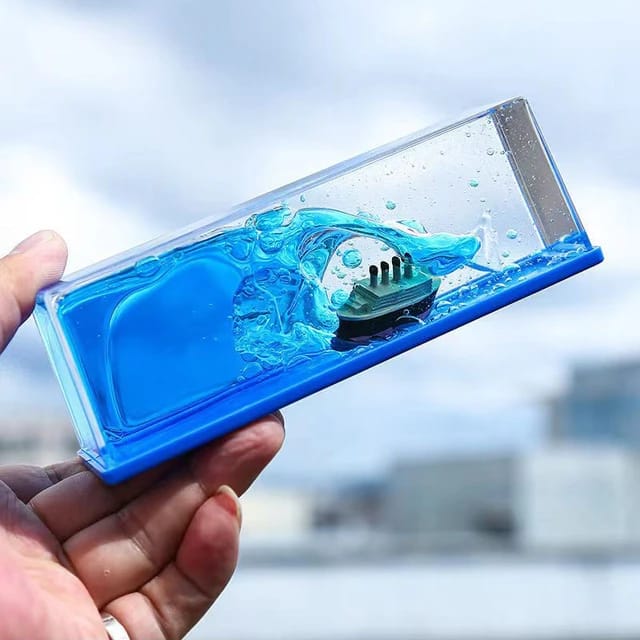 🌊 Unsinkable Cruise Ship in a Bottle – A Unique Home Decor & Gift! 🚢